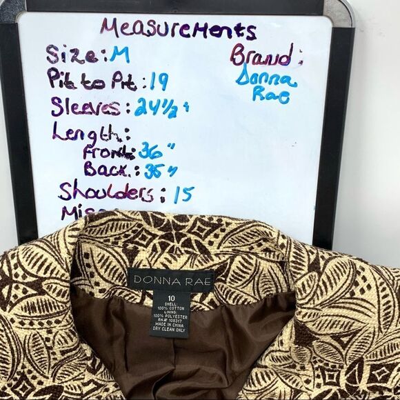 Women's Patterned Coat - Picture 5 of 13